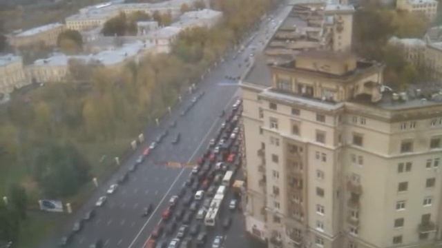 Уго Чавес едет на ладе приоре смотреть онлайн