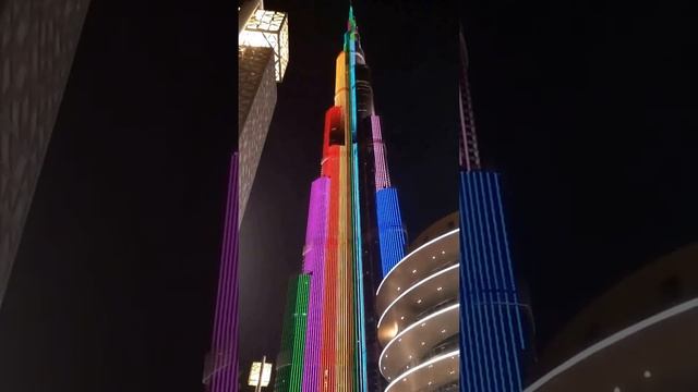 Бурдж-Халифа (Дубайская башня) ночью Burj Khalifa night show смотреть онлайн