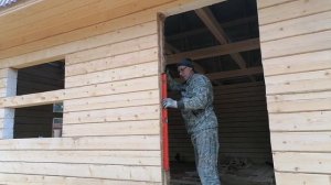 Изготовление обсадной коробки в деревянном доме. Окосячка. Устанавливаем дверь с терморазрывом.