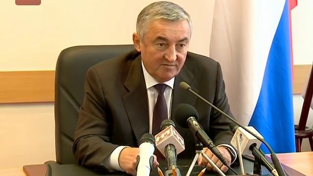 Мэр Великого Новгорода Юрий Бобрышев провел пресс-конференцию для новгородских СМИ смотреть онлайн