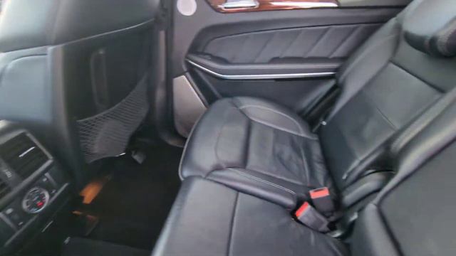 2014 Mercedes-Benz GL 550 Walk-Around смотреть онлайн