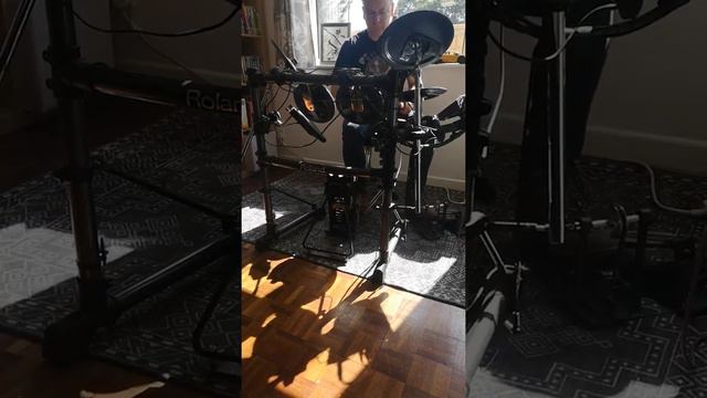 Roland TD-V6 Drumkit смотреть онлайн