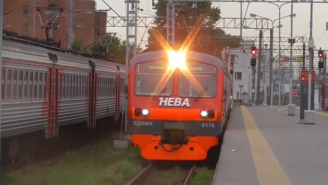 Прибытие электропоезда "Демих" ЭД4МК - 0118 "Нева" на Балтийский вокзал из депо смотреть онлайн