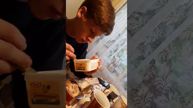 Что же ещё делать ночью кроме того чтобы спать 😂😂😂 смотреть онлайн