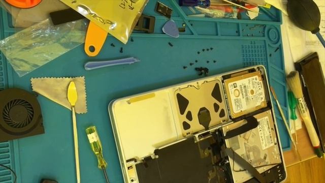 19102020 Macbook Pro 13" A1278 2012 Battery +Speaker replacement (shina) смотреть онлайн