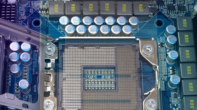 Серверные intel xeon вместо core i7 для игровых систем. смотреть онлайн