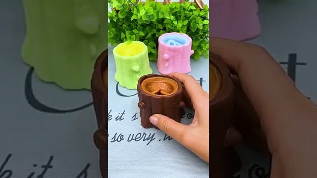 Игрушка—антистресс «Белка в дупле» смотреть онлайн