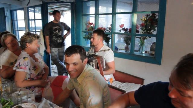 На 90-летии нашей бабушки в селе ПРАВДА смотреть онлайн