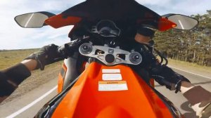 НОВИЧОК на Yamaha R1 ВСТАЛ НА ЗАДНЕЕ КОЛЕСО - Сумасшедшие Русские на мотоциклах.mp4