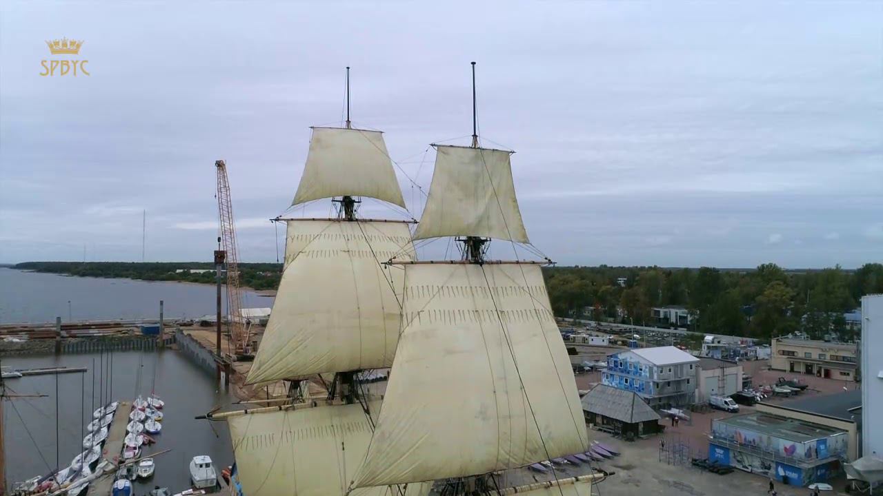 На корабле «Полтава» впервые подняли паруса смотреть онлайн