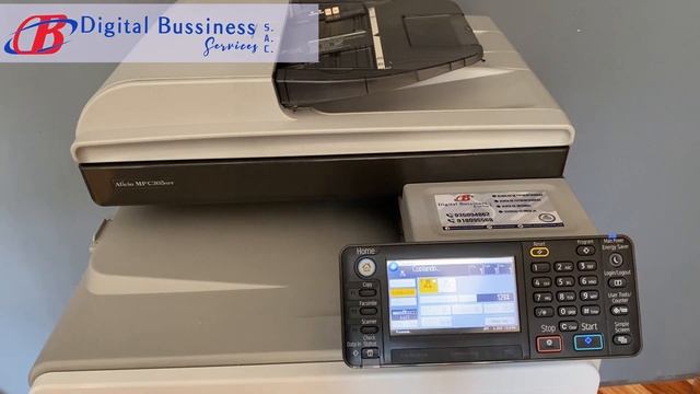 RICOH MP C305 - Ampliación y reducción смотреть онлайн