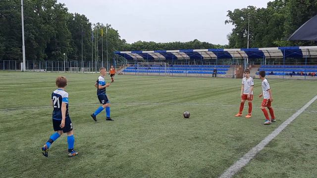 Арсенал-ДЮСШ 15 0:2 (1-й тайм) смотреть онлайн