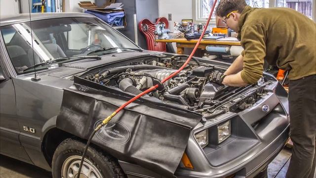 1986 Ford Mustang GT Engine Build Timelapse смотреть онлайн