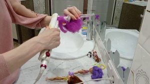 Как расчесать мочалистые волосы кукле Энчантималс? Сделать прическу и привести в порядок куклу.