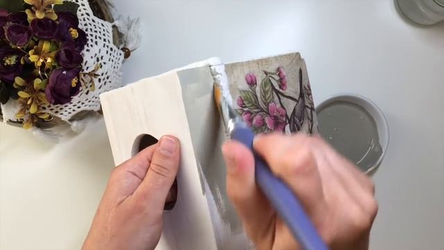 DECOUPAGE TISSUE HOLDER BOX | SIMPLE DECOUPAGE ON WOOD