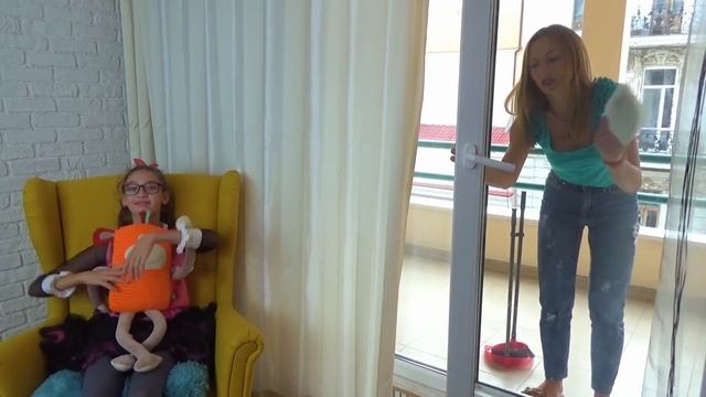 ПОДРОСТКИ против ВЗРОСЛЫХ или как НЕ Надо Себя ВЕСТИ / скетчи от НЮСЯ ТВ смотреть онлайн