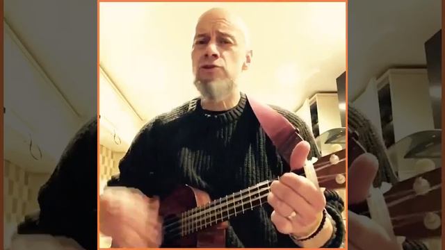 THE BEATLES, MISERY...UKULELE COVER смотреть онлайн