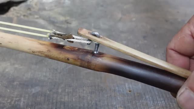 Бамбуковая рогатка_ Проста в изготовлении, эффективна в использовании смотреть онлайн