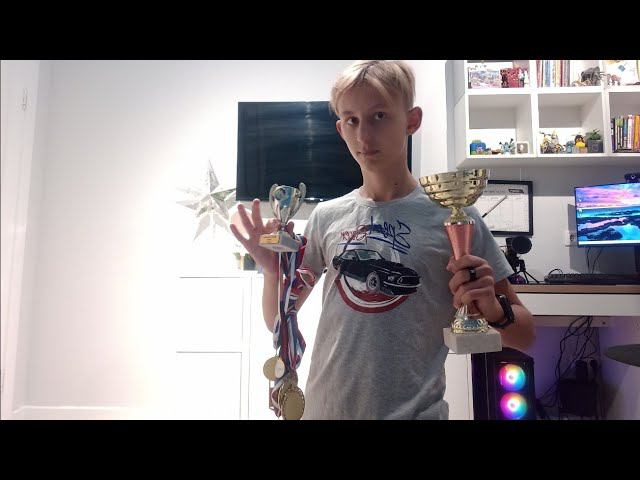 Показал все свои награды 2017-2023! смотреть онлайн