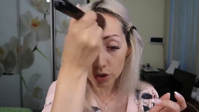 Enough Gold Snail Moisture Foundation