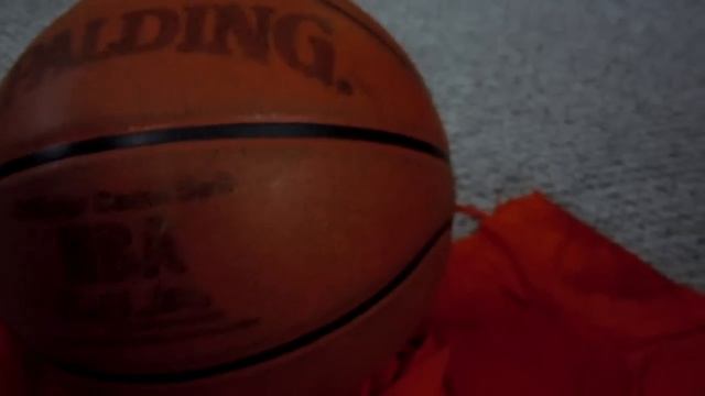 RARE: HOW TO BREAK-IN SPALDING OFFICIAL LEATHER NBA GAME BALL & REVIEW (indoor) смотреть онлайн