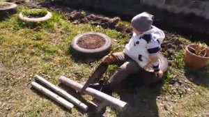 КАК ОТУЧИТЬ КОТА ХОДИТЬ ГАДИТЬ В ГРЯДКИ? / ВЫСАЖИВАЮ ЗЕЛЕНЬ / VLOG