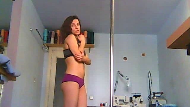 Pole dance. Уроки танцев. Элемент " Заход на крутяшку" (динамический пилон) смотреть онлайн