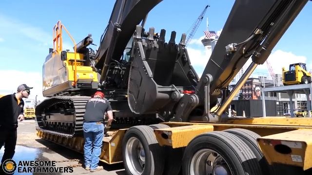 Transporting The Volvo EC300E Excavator