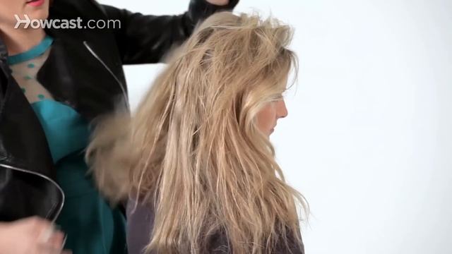 How To Create Volume With Dry Shampoo | Hair Tutorials