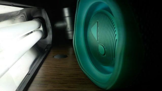 ЖОСТКИЙ БАСС НА JBL FLIP 5 смотреть онлайн
