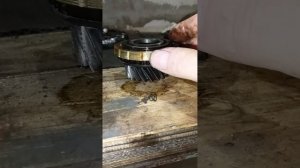 Почему вылетает 5я передачи на автомобилях семейства Нива.