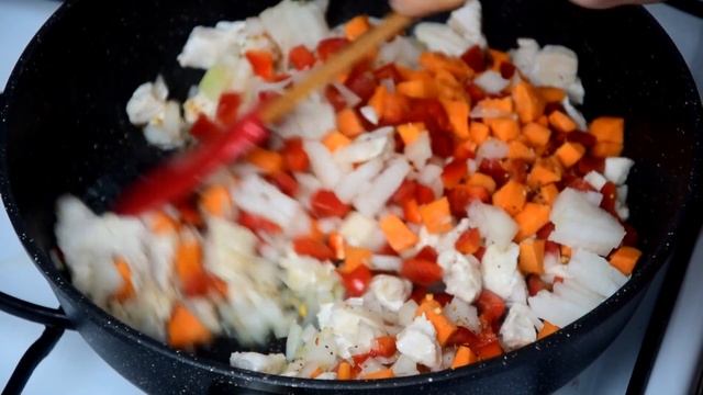 Макароны с Курицей и Овощами на сковороде. Что приготовить на ужин или обед быстро смотреть онлайн