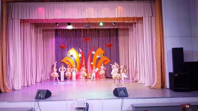 Танец "Кукарелла" д/с "Крепыш" смотреть онлайн