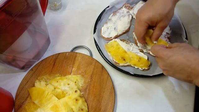 "СВИНЮШКА ПОД АНАНАСОМ"ПОСЛЕДНИЙ ПИСК МОДЫ -- смотреть онлайн