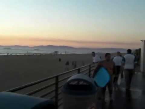 А-13 Манхеттен Бич, пригород Лос-Анджелеса, Калифорния смотреть онлайн