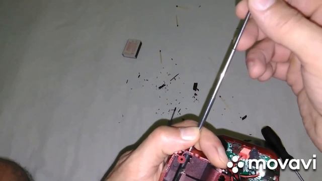 Копия видео "Как открыть корпус мини-радиоприёмника" смотреть онлайн