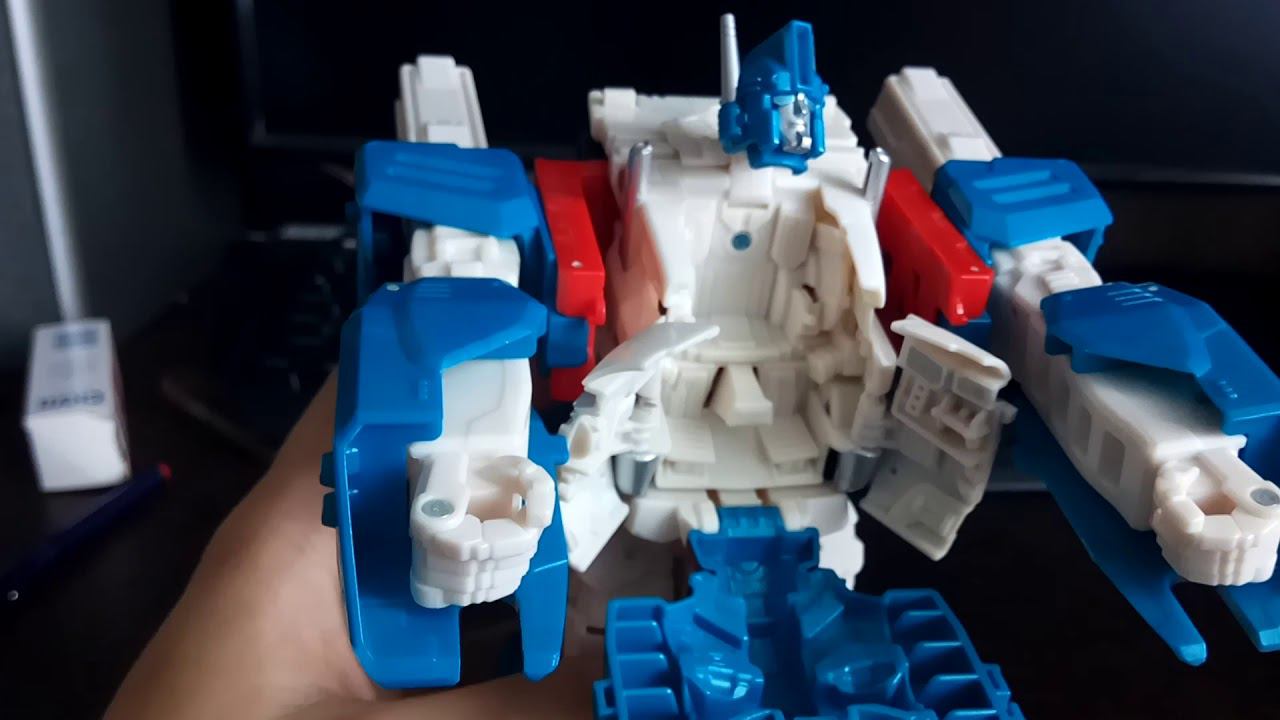 Игрушка Ultra Magnus Combine Wars от Hasbro смотреть онлайн