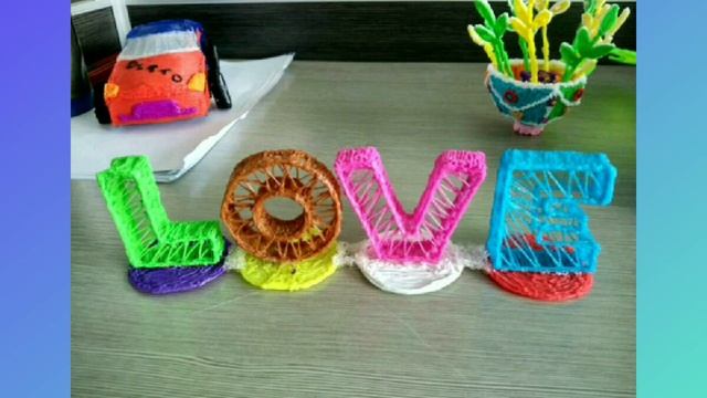 Мои поделки из 3D ручки. Сегодня будут еще видео про компьютер, колонку и так далее ждите. смотреть онлайн