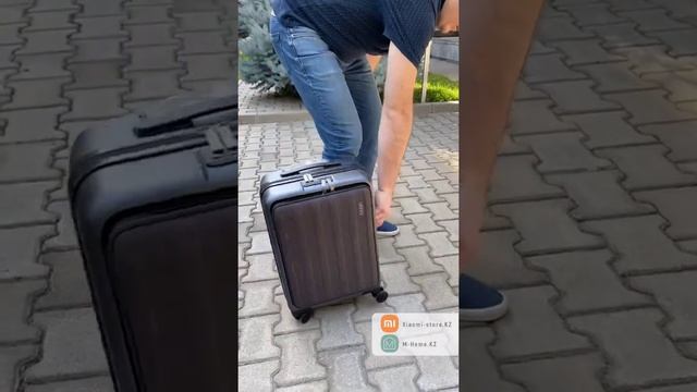 Чемодан Xiaomi UREVO Business Suitcase 20 дюймов смотреть онлайн