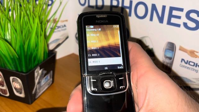 Nokia 8600 Luna (FAKE!) ringtones ♫ - by Old Phones World смотреть онлайн