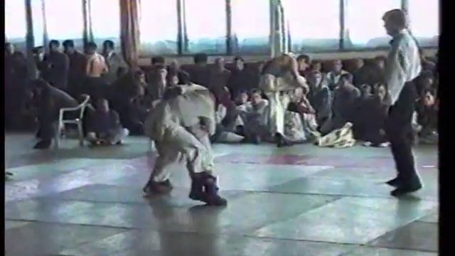 1999. 02. Мегион. Армейский рукопашный бой в Сургуте смотреть онлайн