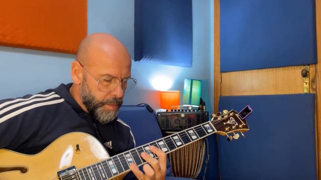 Ibanez LGB30 - Blue in green chord melody смотреть онлайн