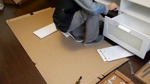Собираем стенку из мебели IKEA смотреть онлайн