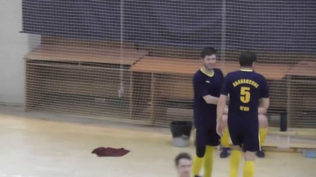 XII Чемпионат ЮСМФЛ. Лига дебютантов. Абаканские огни - Иренек-2 5:1. Обзор голов смотреть онлайн