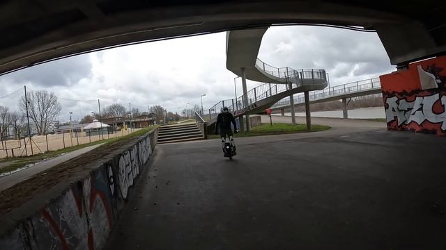 Wheel Social Life? смотреть онлайн