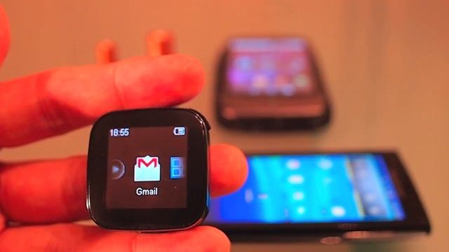 Videoreview en español del Sony Ericsson LiveView смотреть онлайн