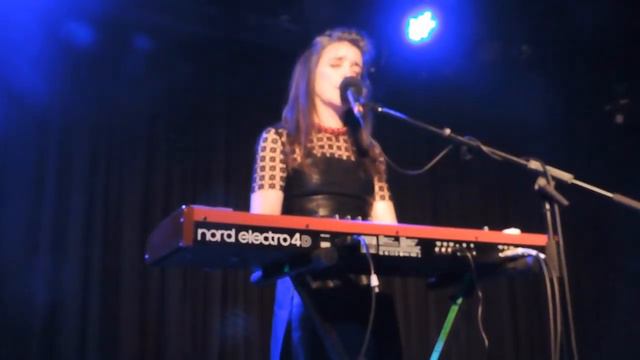 Elena Setién @ The Lexington 18/04/19 смотреть онлайн
