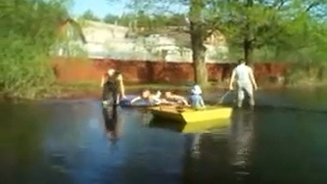 Дорога жизни в паводок. Добруш.3gp смотреть онлайн