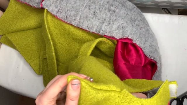 Детское зимнее пальто. 13 Обтачивание бортов смотреть онлайн