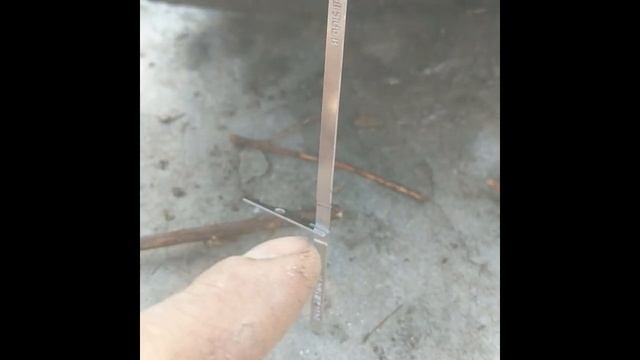 Jordan Jonas Survival Card Overview and Trap Demonstrations смотреть онлайн